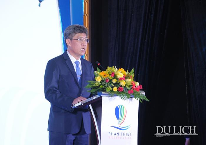Phó Chủ tịch UBND tỉnh Bình Thuận Nguyễn Minh phát biểu chào mừng buổi lễ